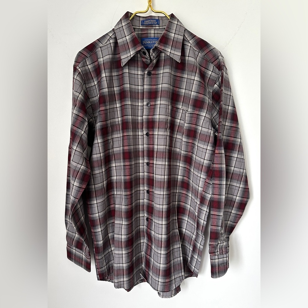 Pendleton Red Gray Plaid Worsted 100% Wool Button Up Urban Shirt Men’s Sz Medium